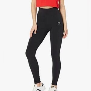 Adidas Women's Black High-Waisted Leggings size small